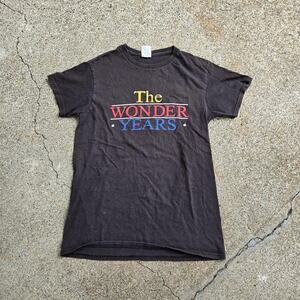 Vtg Y2k THE WONDER YEARS Multicolor Spellout Graphic TV Show Tee Shirt Small